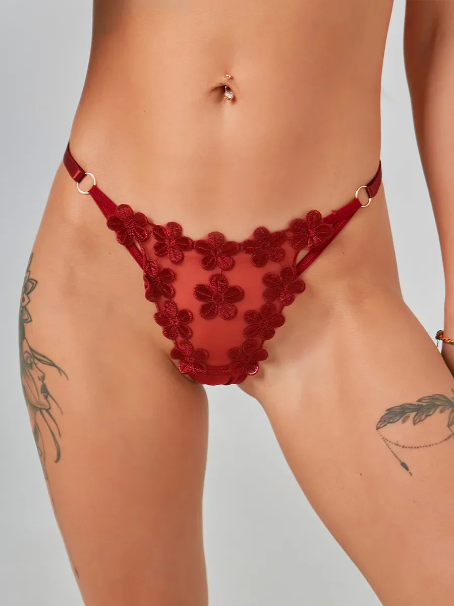 Éline — String fleurs brodées & anneaux