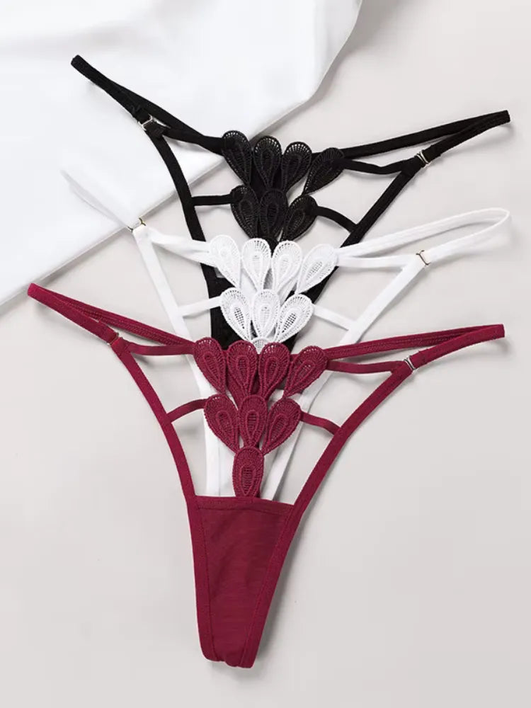 Romy — String dentelle graphique