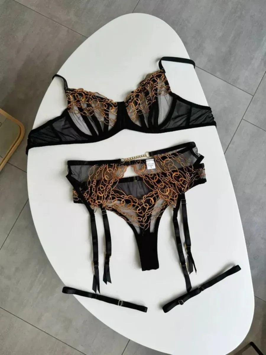 Aurelia — Ensemble broderie or & noir