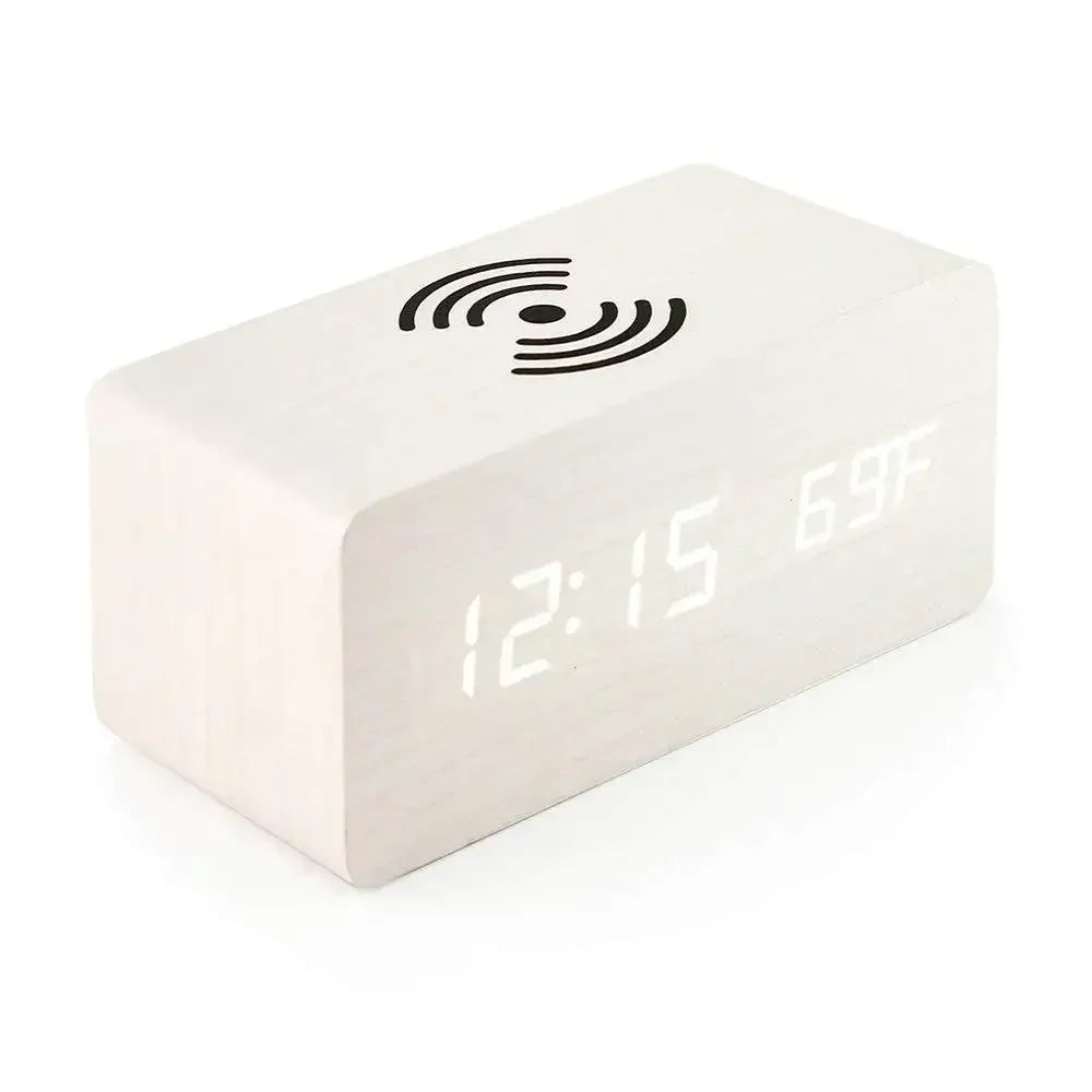 Horloge LED en Bois | Réveil Numérique avec Chargeur Sans Fil Qi | Affichage de Température et Humidité pour un Confort Optimal