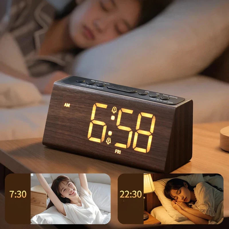 Horloge Rétro en Bois | Réveil Numérique LED avec Affichage Haute Définition | Design Élégant pour Bureau et Décoration