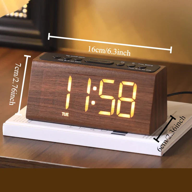 Horloge Rétro en Bois | Réveil Numérique LED avec Affichage Haute Définition | Design Élégant pour Bureau et Décoration