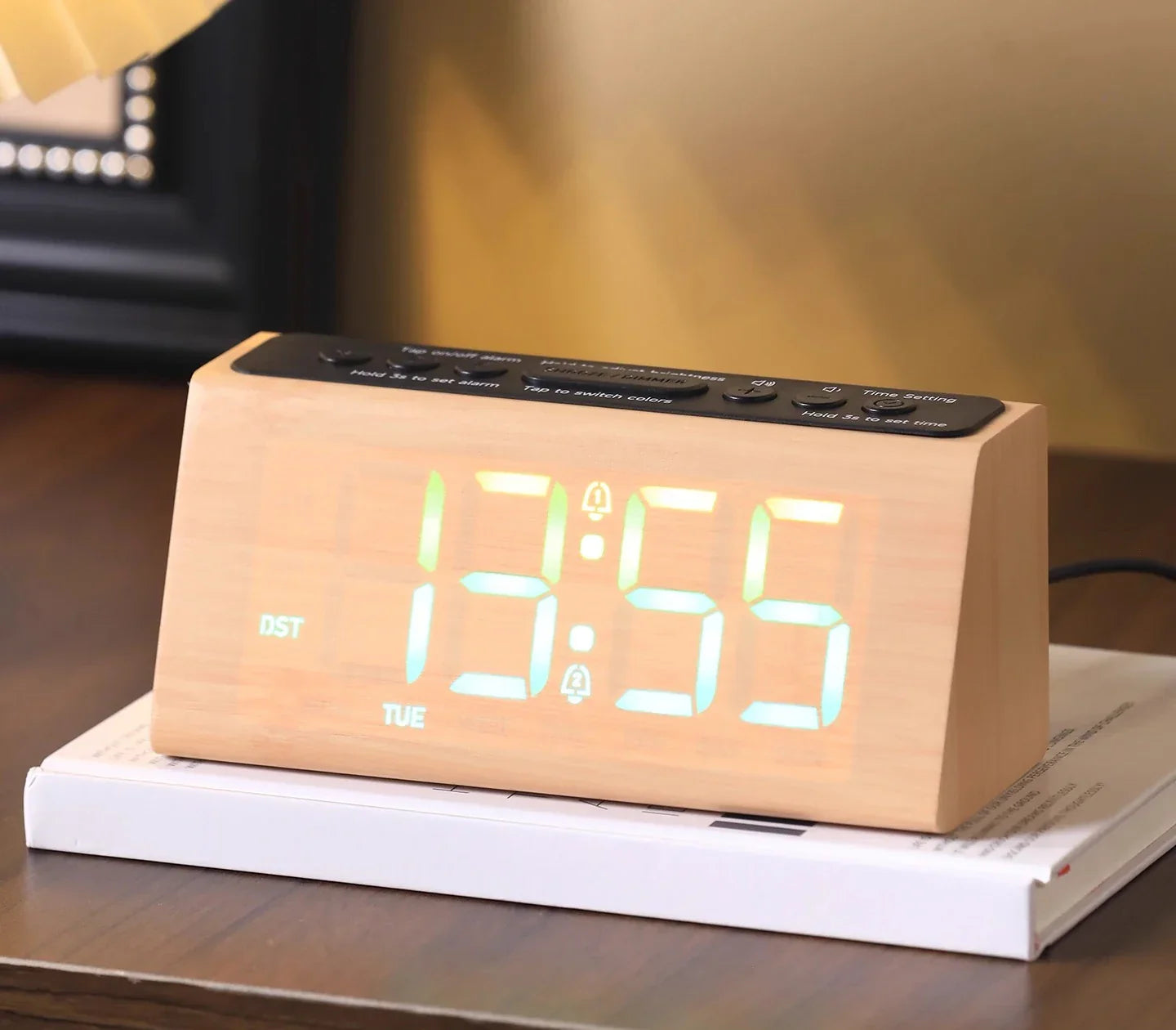 Horloge Rétro en Bois | Réveil Numérique LED avec Affichage Haute Définition | Design Élégant pour Bureau et Décoration