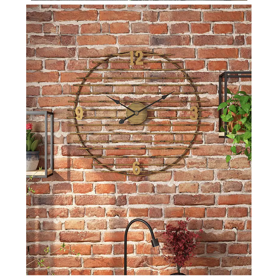 Horloge Murale en Métal Doré