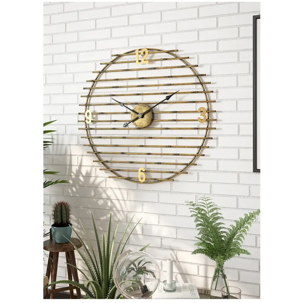 Horloge Murale en Métal Doré