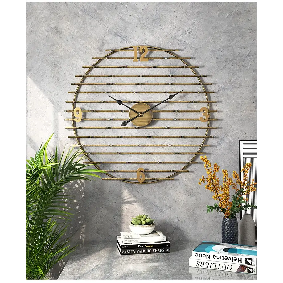 Horloge Murale en Métal Doré