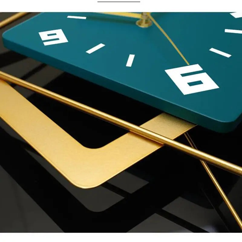 VOLUME - Horloge murale design 3D