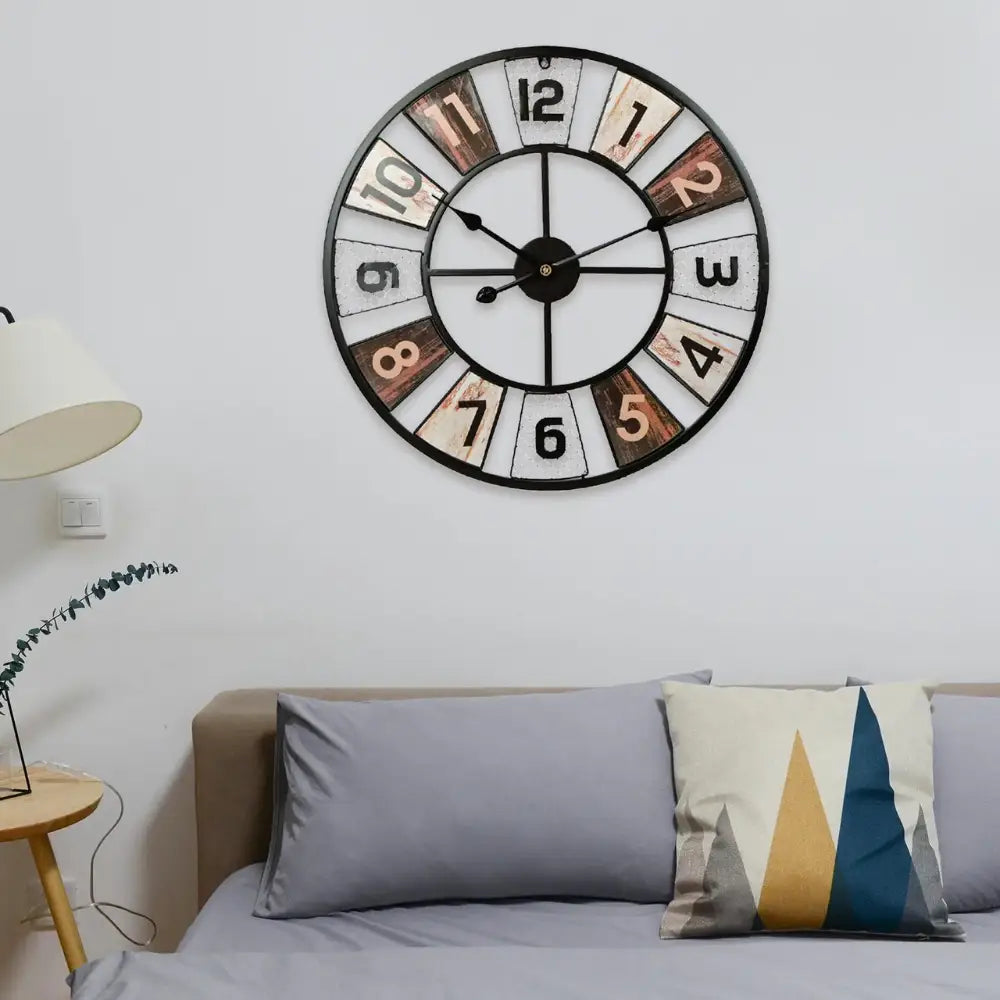 CHROMA - Horloge murale industrielle coloree